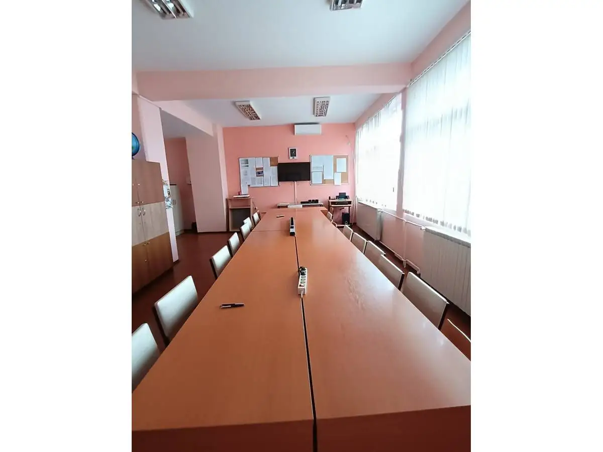 Среќен почеток на сите ученици и вработени во новата учебна година!!!