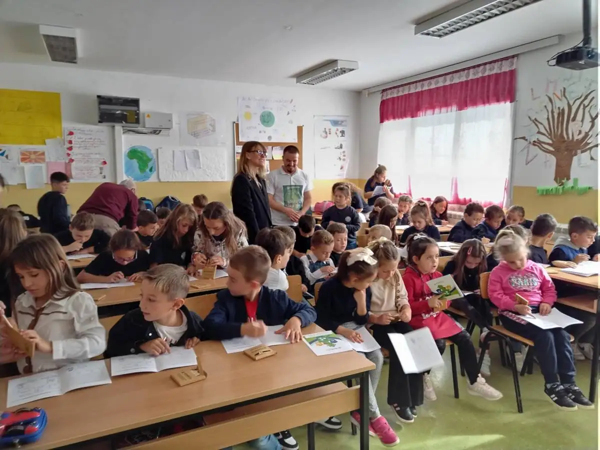 Rabotilnica od zdruzhenieto Za idninata 1