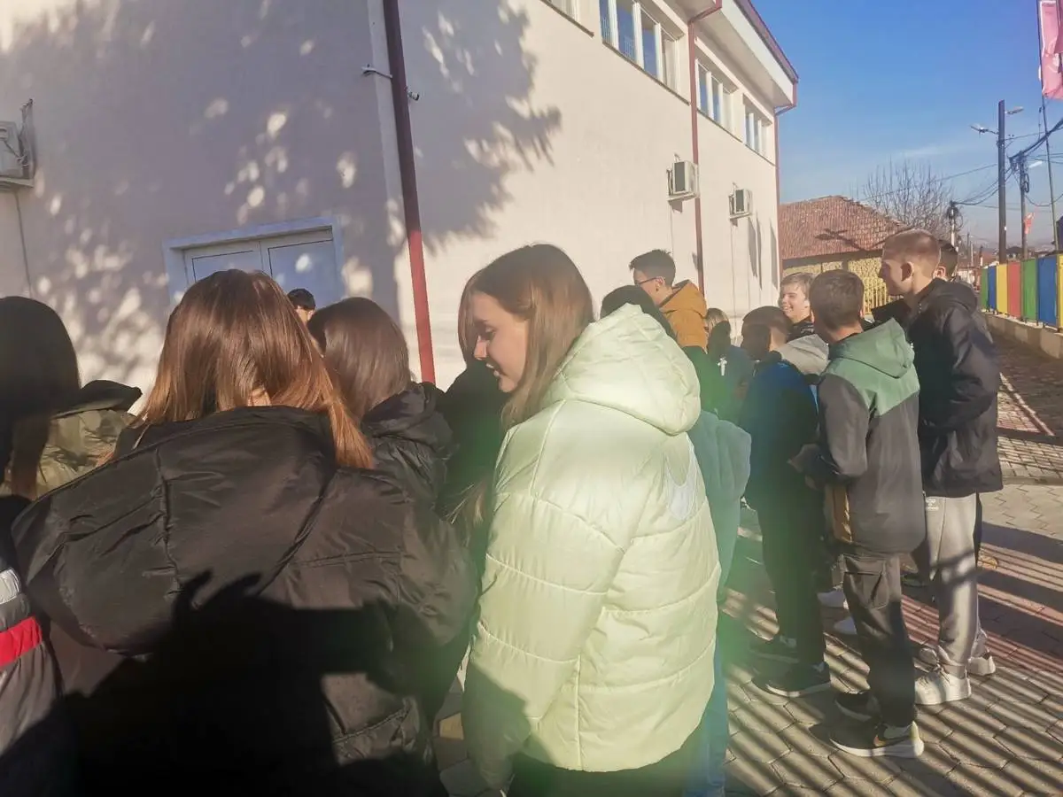 Презентација и еко акција “Колкав е твојот еколошки отпечаток?”