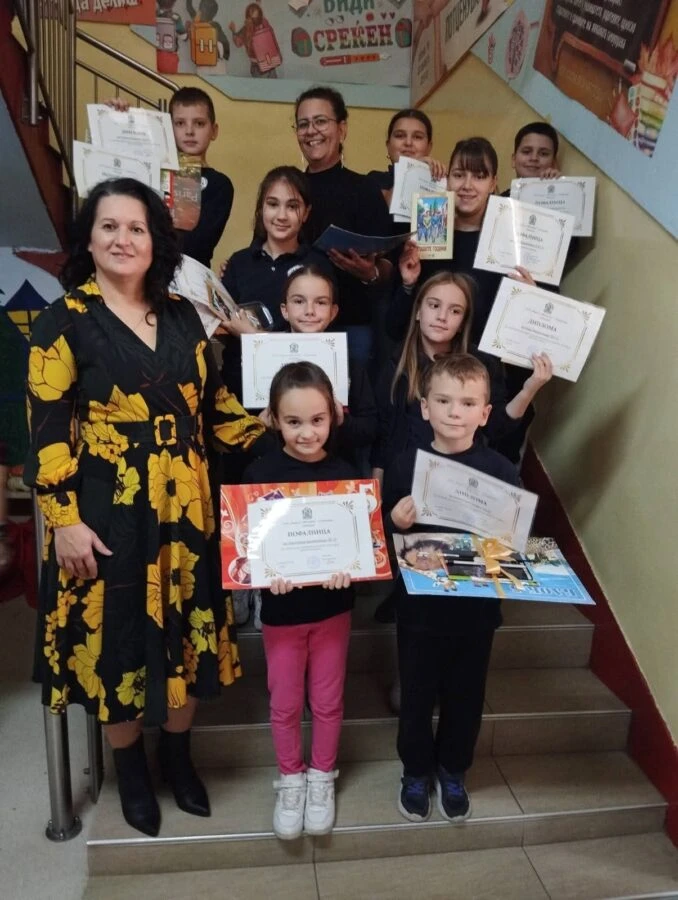 Доделување дипломи и пофалници