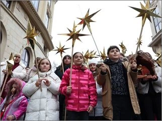 Нашите ученици дел од Бадниковите поворки 07 01 2026