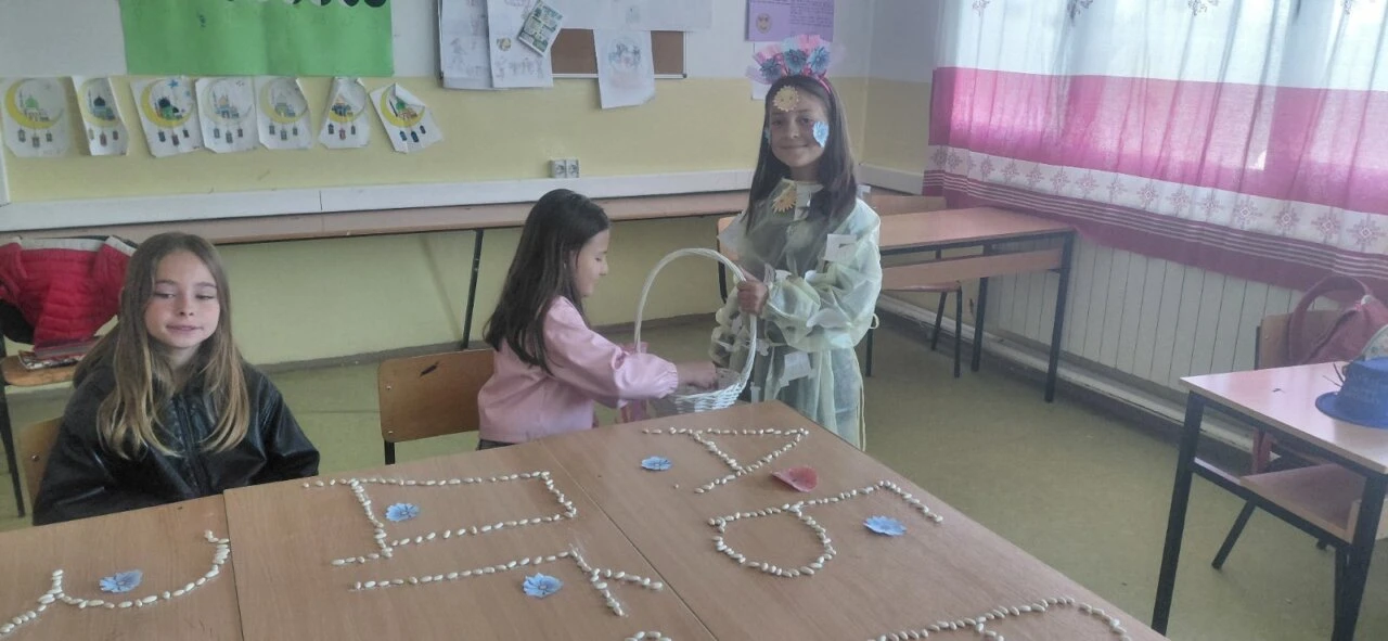 Одбележување на 5 Мај – Денот на македонскиот јазик, со учениците од подрачното училиште Одбележување на 5 Мај - Денот на македонскиот јазик, со учениците од подрачното училиште 06-05-2026 - слика 5